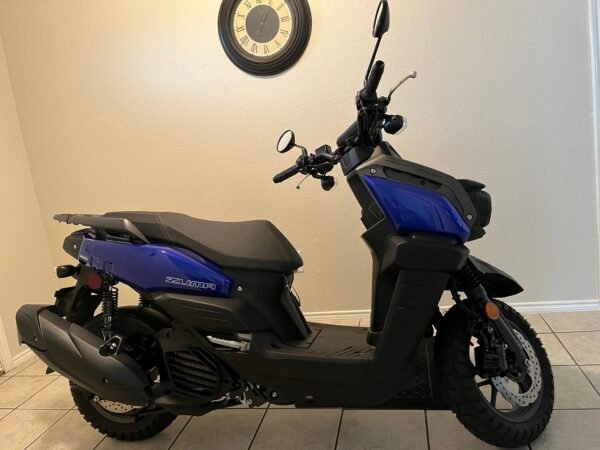 Used 2023 Yamaha Scooter Motorcycle ZUMA For Sale - Image 2