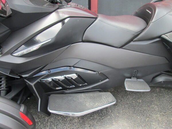 Used 2022 Can-Am Trike Motorcycle Spyder RT Limited Dark Wheels For Sale - Image 13