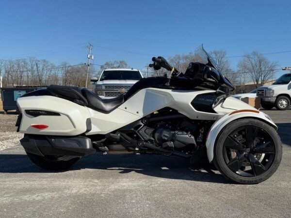 Used 2022 Can-Am Standard Motorcycle T For Sale - Image 2