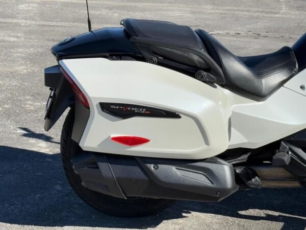 Used 2022 Can-Am Standard Motorcycle T For Sale - Image 8