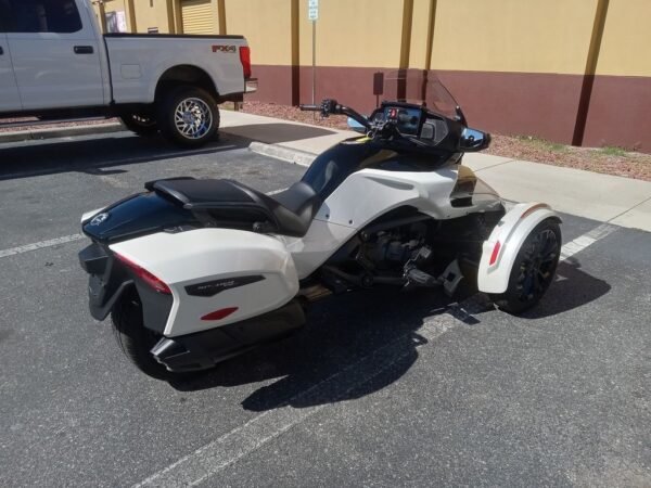 New 2024 Can-Am Trike Motorcycle Spyder F3-T Rotax 1330 ACE For Sale - Image 3